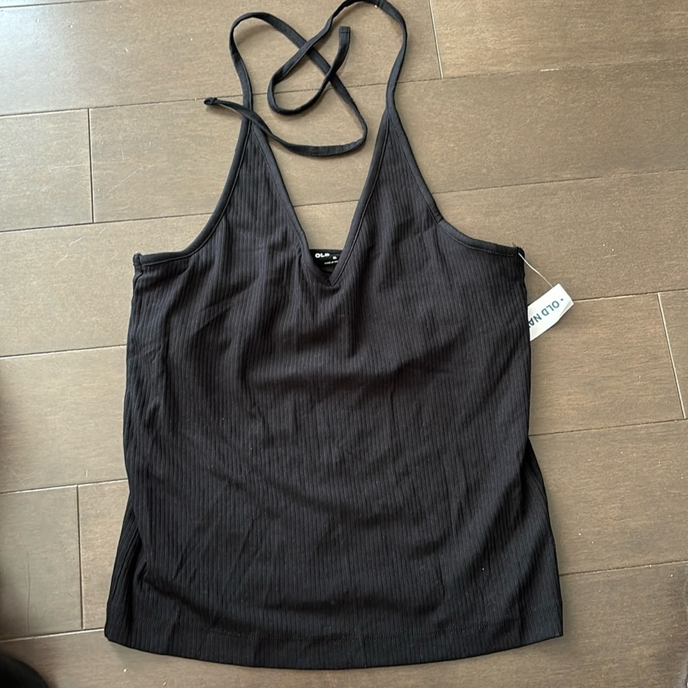 🥳Sold.OLD NAVY HALTER TOP - brand new with 🏷️